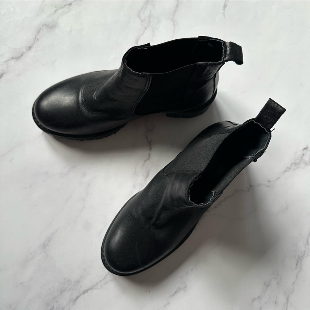 Little Burgundy US 7.5 Black Ankle Boots